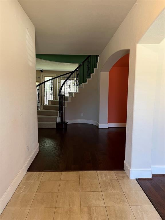 1343 Valley Vista Dr - Photo 3 of 21