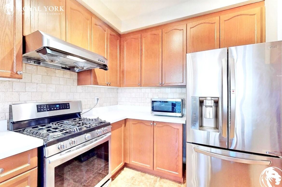 63 Gooseman Cres - Photo 2 of 39