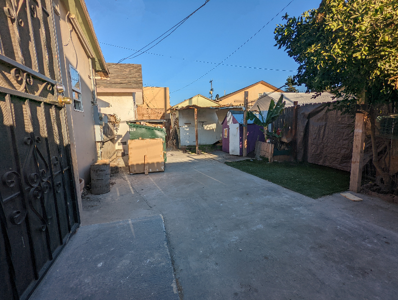 1408 W 55th St #1-2 - Photo 6 of 9