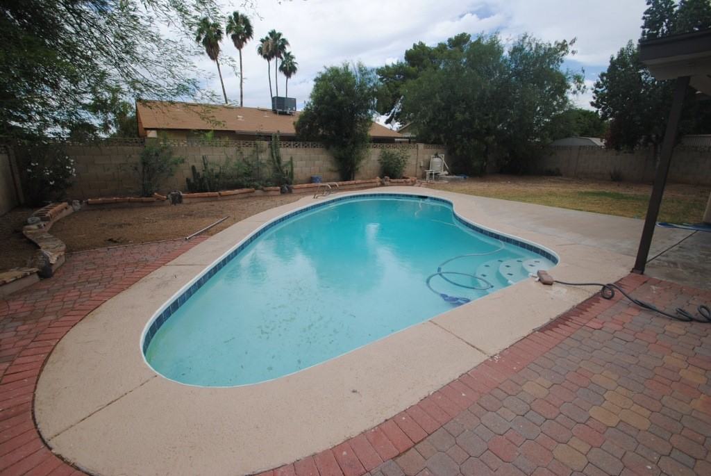 15002 N 35th Ave - Photo 2 of 13