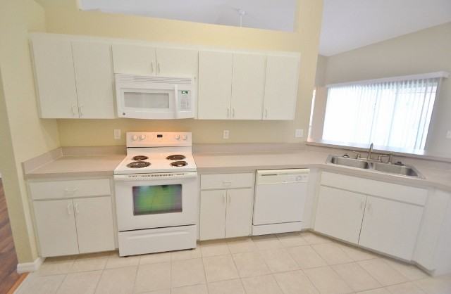 4871 Cedar View Dr - Photo 3 of 14