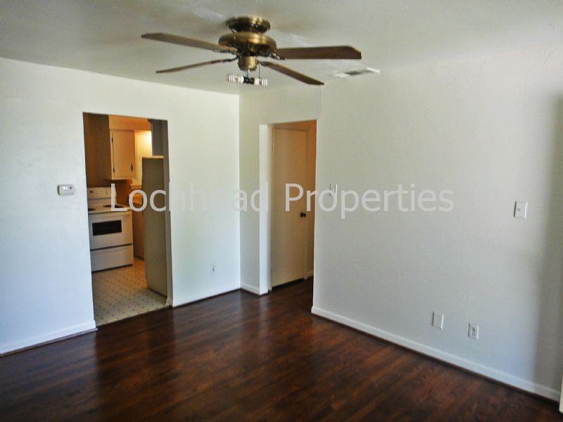 1743 Summit St - Photo 3 of 13