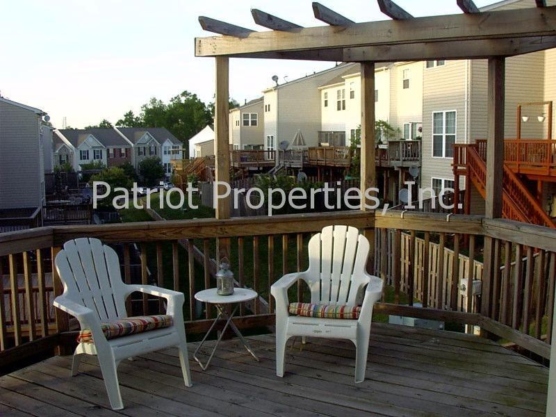 45546 Reading Terrace - Photo 3 of 5