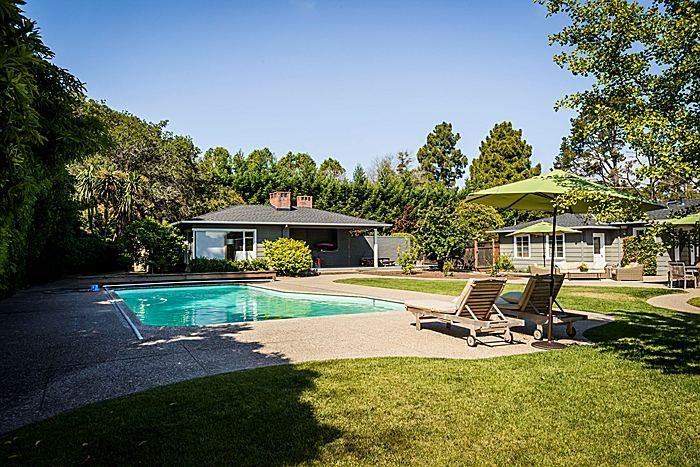 576 Craig Rd - Photo 2 of 25