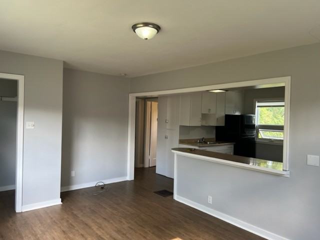 11425 124 Street - Photo 2 of 9