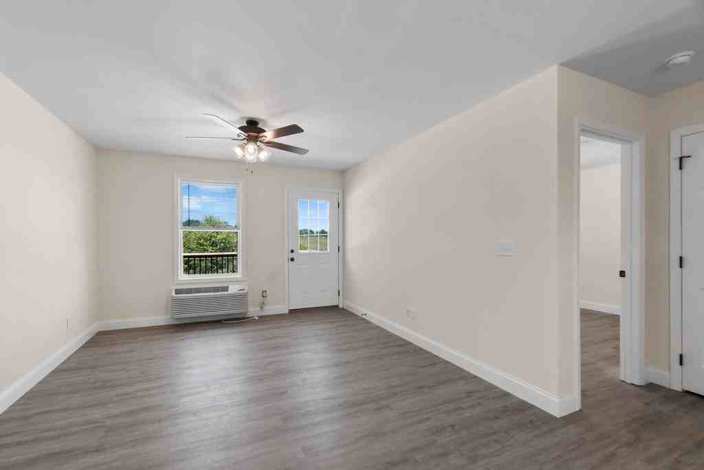 237 County Road 341 - 7 #7 - Photo 7 of 12