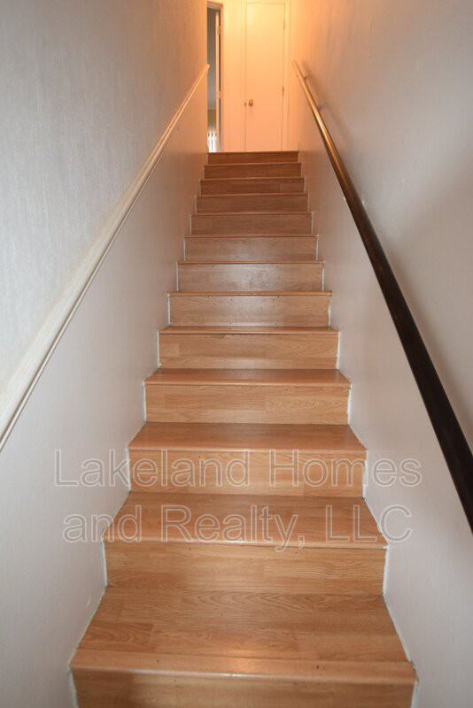 450 Market Sq E - Photo 5 of 11