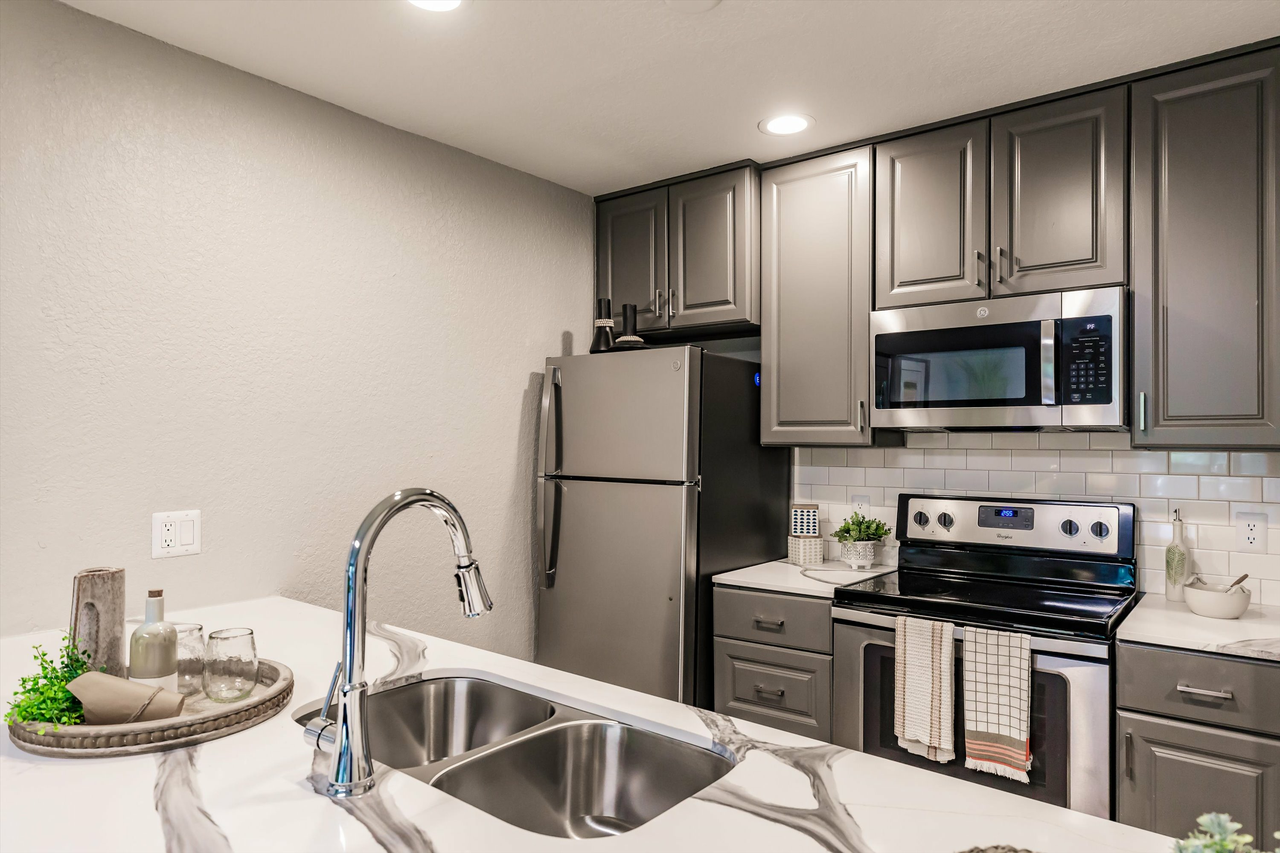 The Marino Apartments - Photo 2 of 36