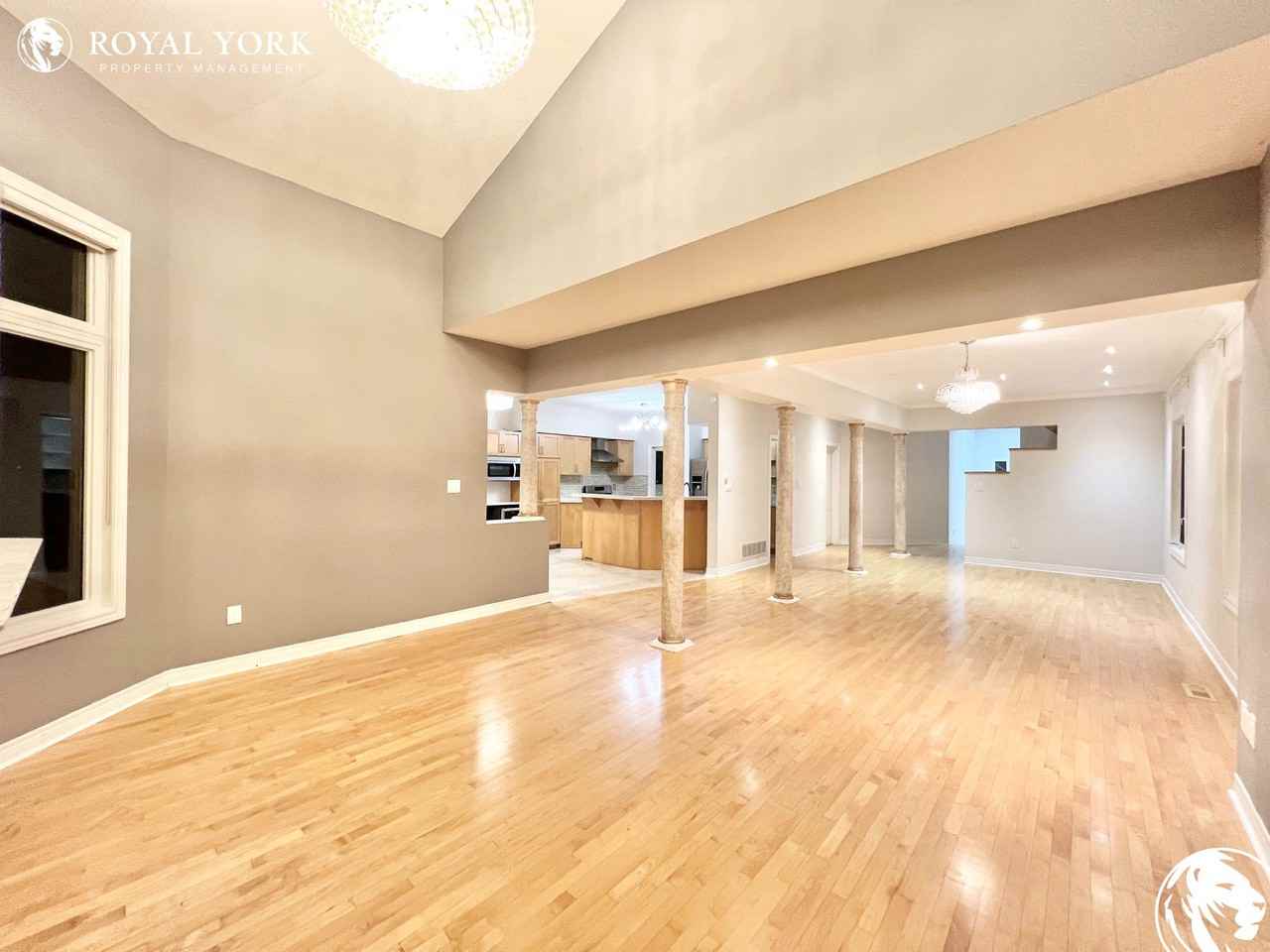 46 Waymount Ave - Photo 3 of 50