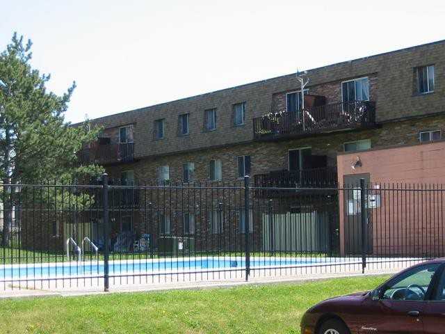 Colonial Court - Photo 3 of 10