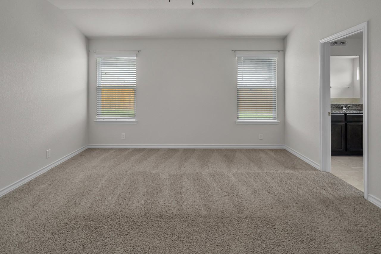 418 Sabine River #1 - Photo 7 of 11