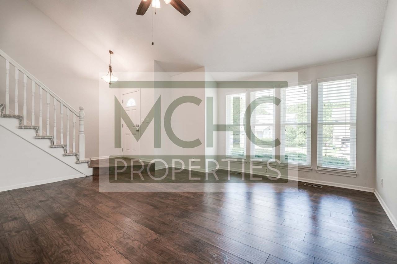 15469 Foster St #1 - Photo 5 of 20