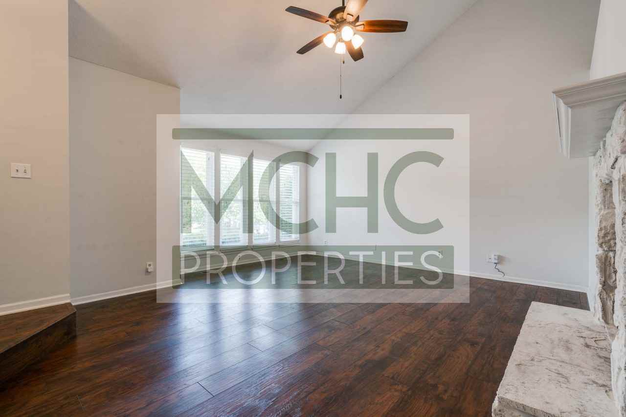 15469 Foster St #1 - Photo 6 of 20