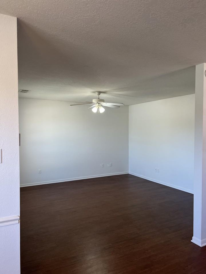 1751 Rock Hollow Loop #1 - Photo 5 of 50