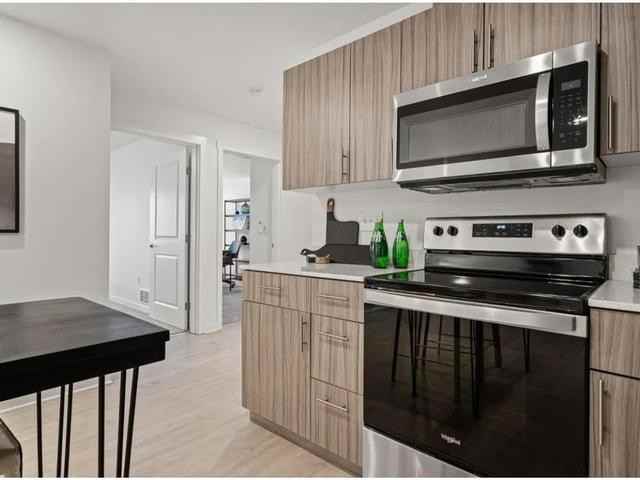 2210 Isaacs Ave - Photo 2 of 35