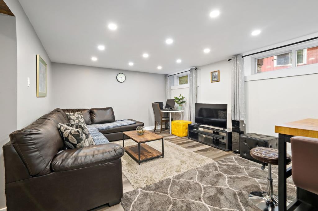 100 Rue du Buisson - Photo 2 of 13