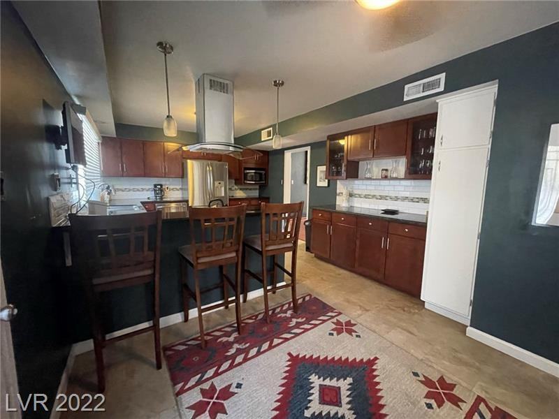1332 5th Pl - Photo 5 of 33