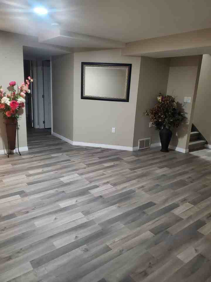 11838 122 Street Northwest - Photo 3 of 8