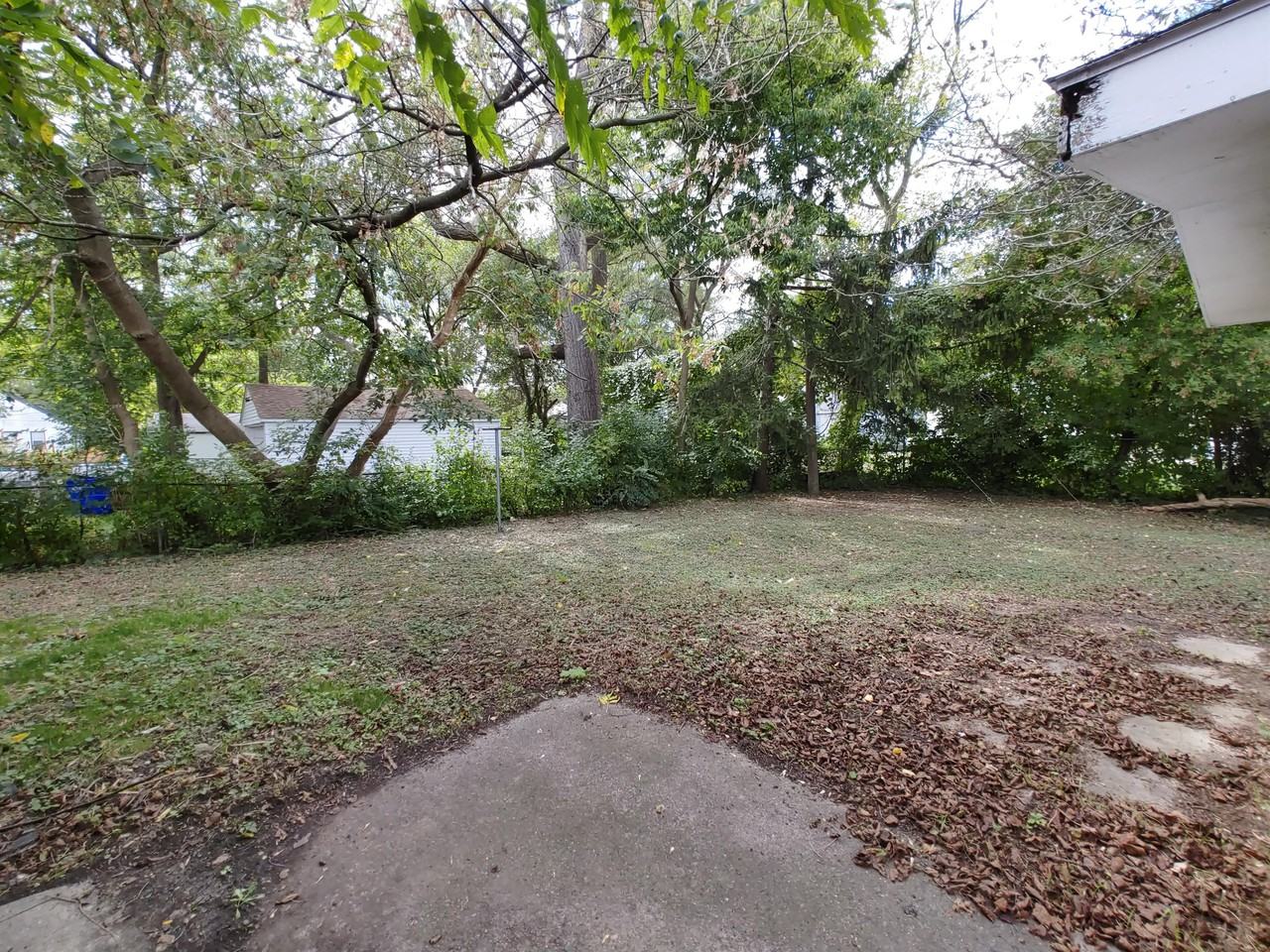 12257 Vaughan St #1 - Photo 3 of 4