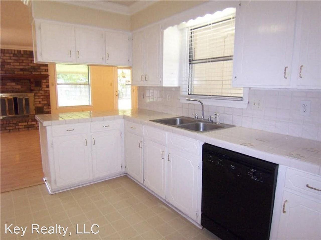 201 Terra Ave - Photo 3 of 7