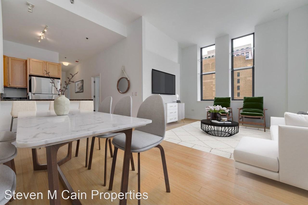 8 W. Monroe Street - Photo 3 of 22