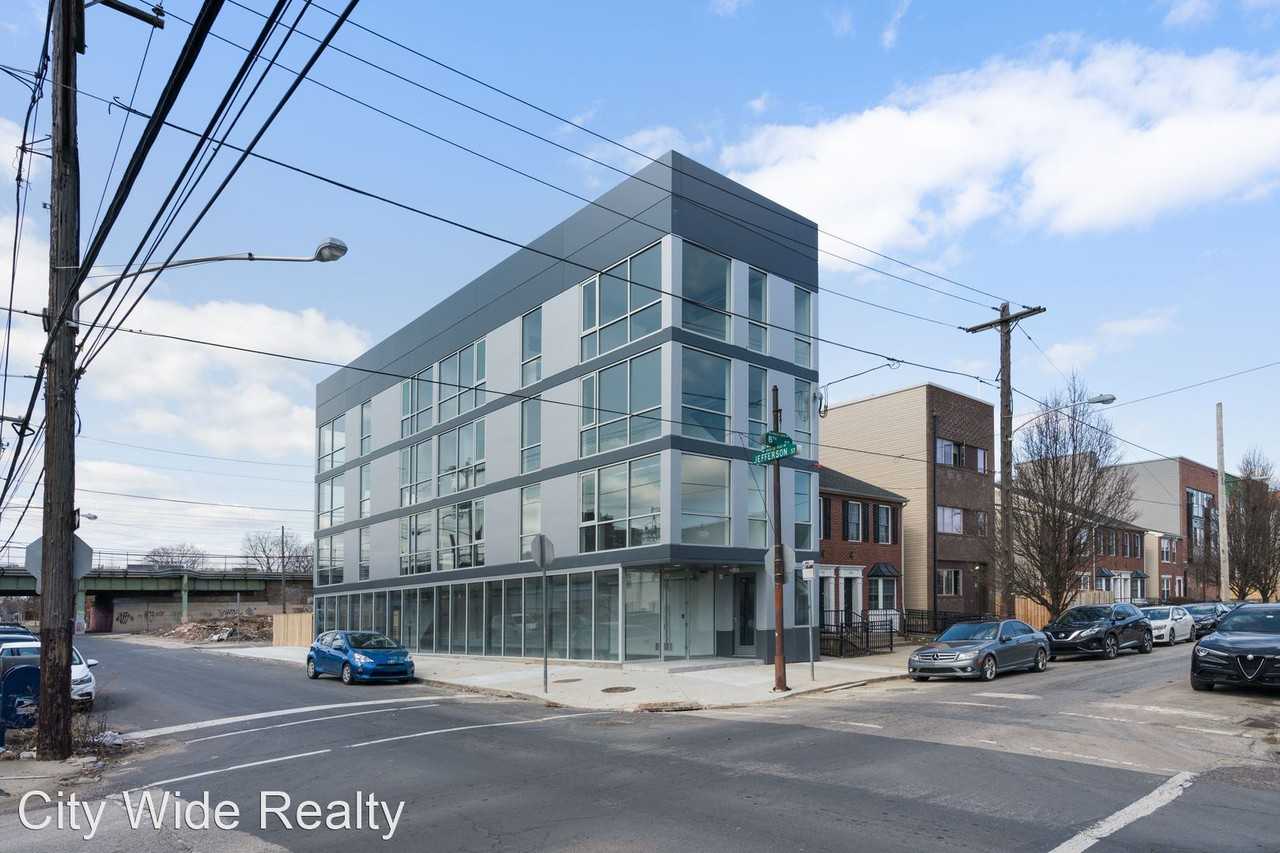 1500 N 8th St - Photo 2 of 11