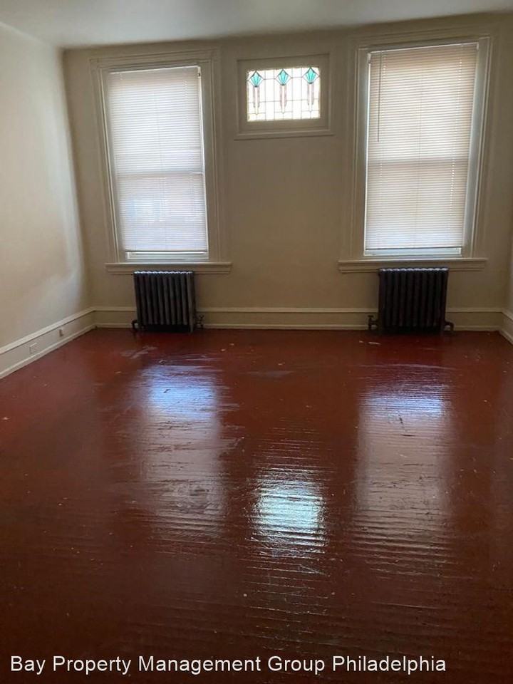 3716 N Carlisle St - Photo 3 of 15