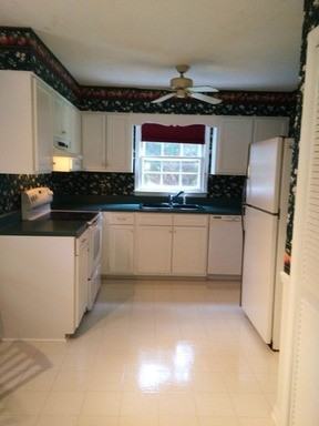 706 Pleasant Dr - Photo 2 of 6