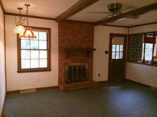 706 Pleasant Dr - Photo 3 of 6