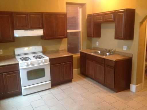 3012 Pennsylvania Ave - Photo 2 of 6