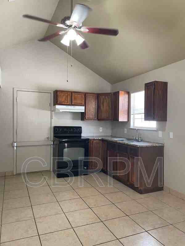 3212 Duke St - Photo 3 of 9