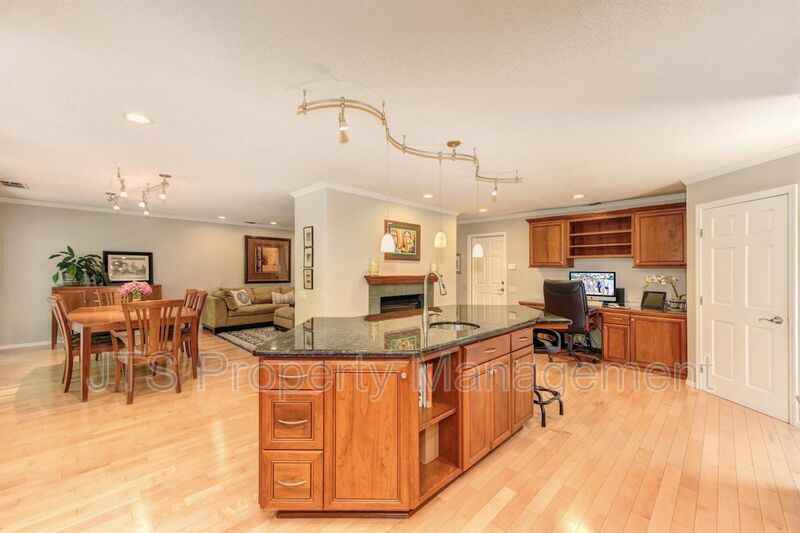 5342 Terrace Oak Cir - Photo 5 of 29