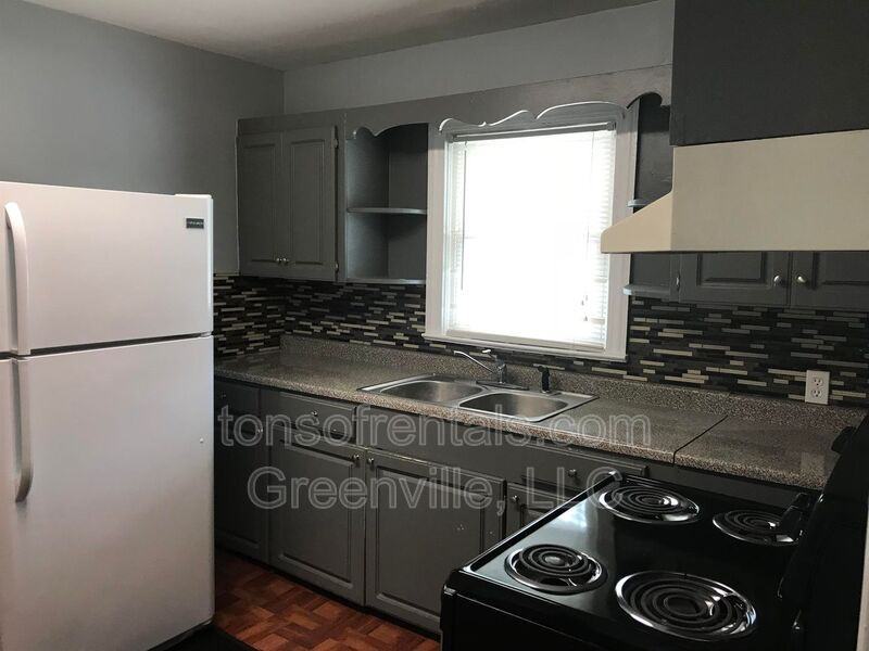 8 Pacific Ave - Photo 4 of 10