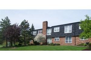 Golfview Apartments - Photo 3 of 30