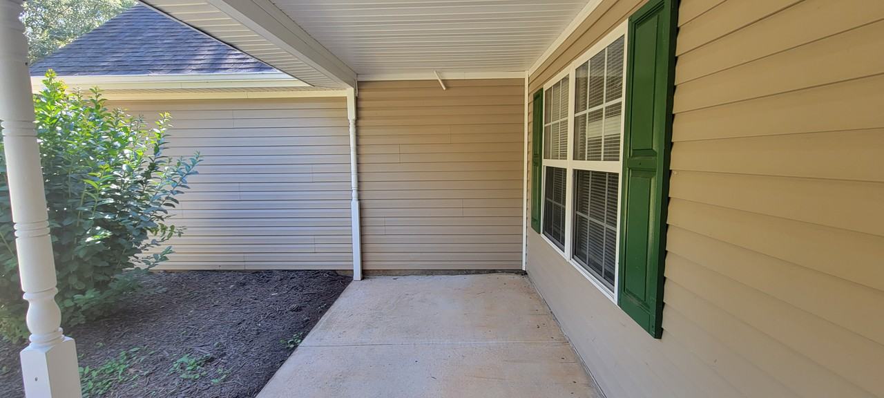484 Mckneely Rd - Photo 3 of 20