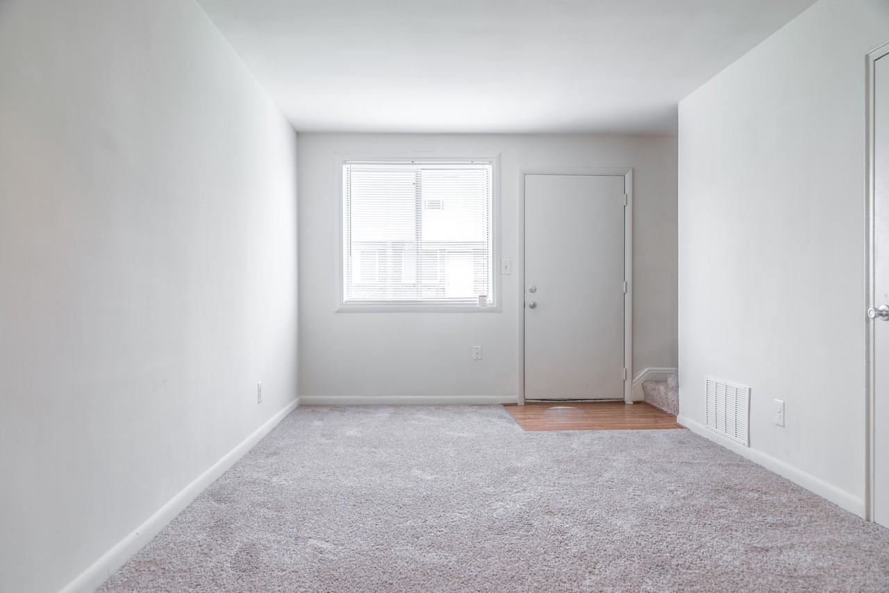 Harbor City - Photo 4 of 7