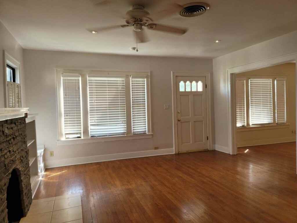 801 N D St - Photo 2 of 9