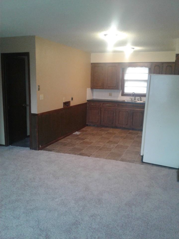 747 S Nettleton Ave #747 - Photo 3 of 21