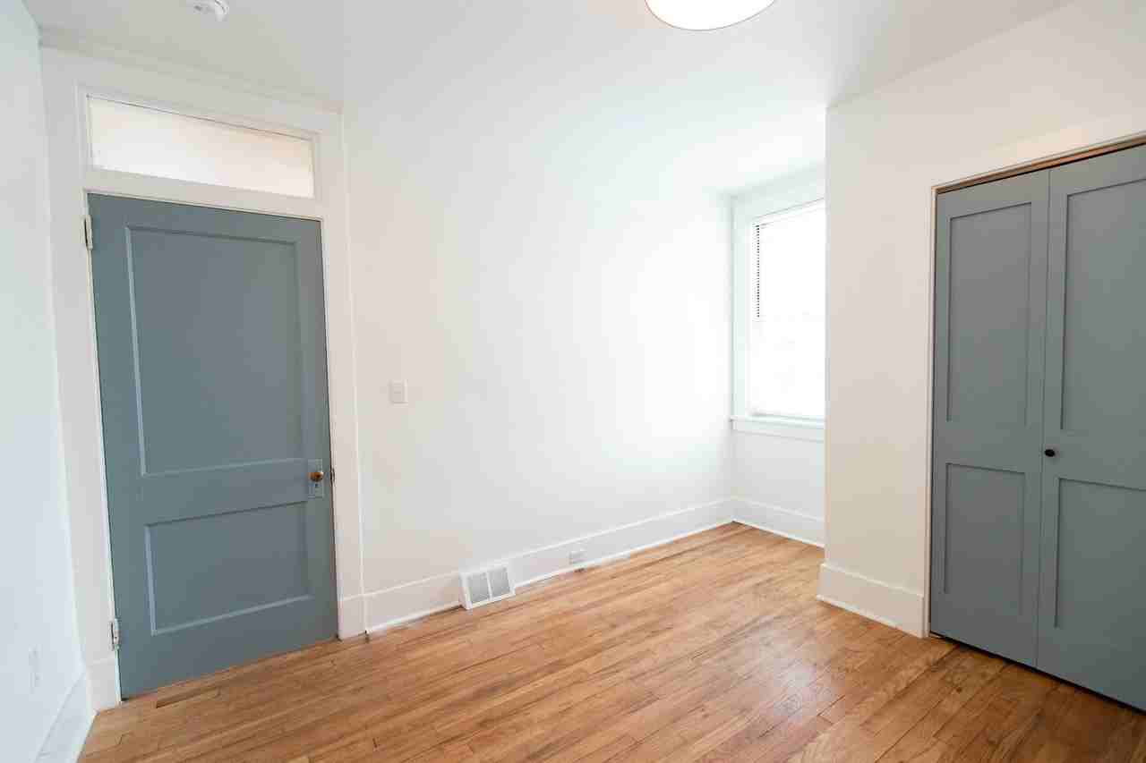 226 1/2 45th St #226-5-2 - Photo 7 of 18