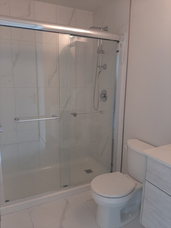 32 Duke Street East #2910 - Photo 3 of 9