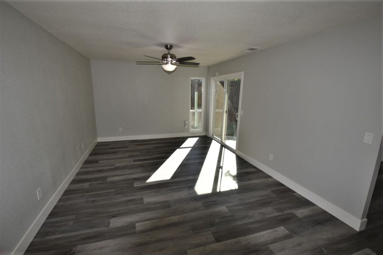 5508 Verde Oak Ct - Photo 3 of 11