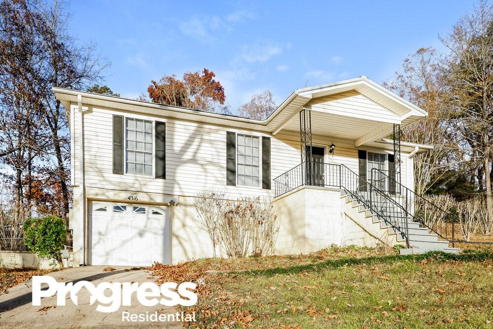 4316 Woodland Hills Cir - Photo 2 of 25