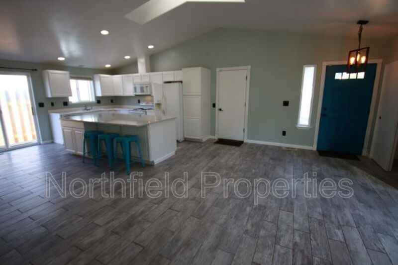 7710 51st Ave Ne #A - Photo 3 of 25