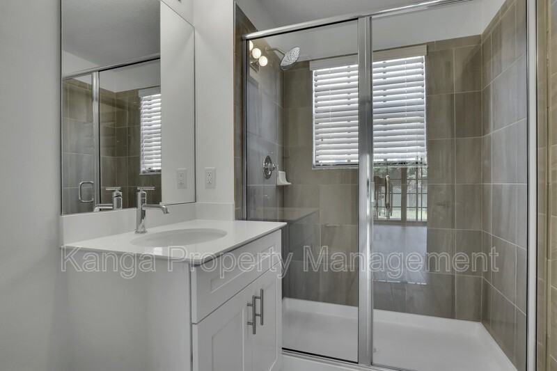 540 Ne 14th Ct #103 - Photo 7 of 11
