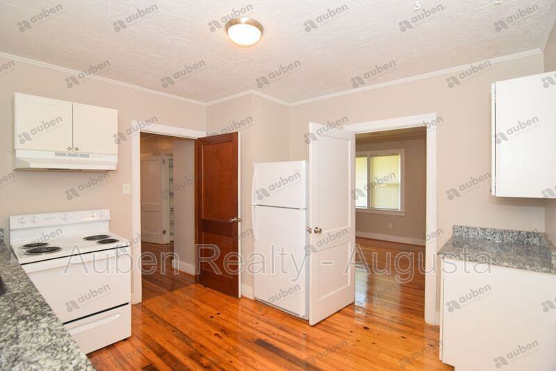 2037 Spring Hill Ter #A - Photo 3 of 30