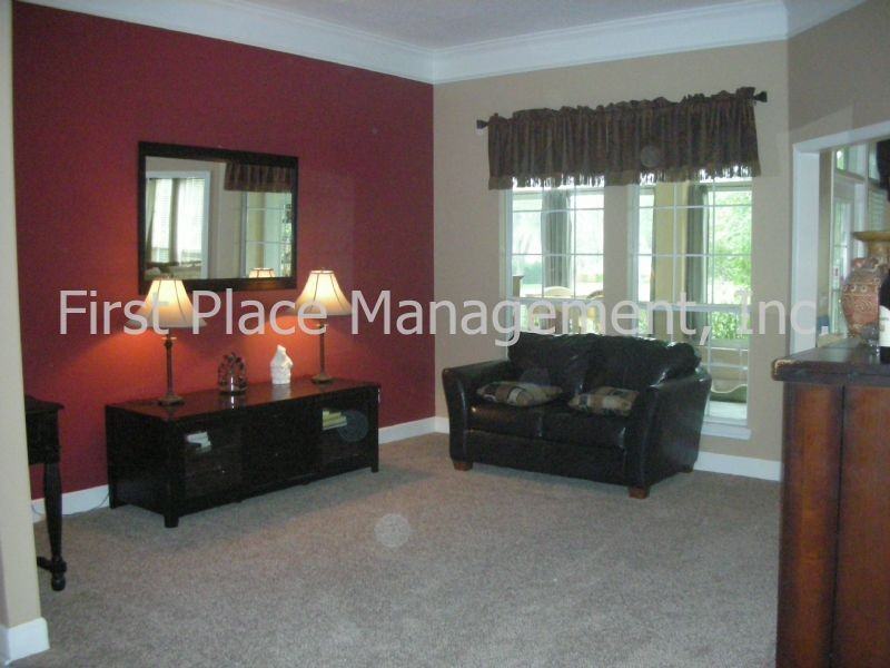 12488 Highview Dr - Photo 2 of 15