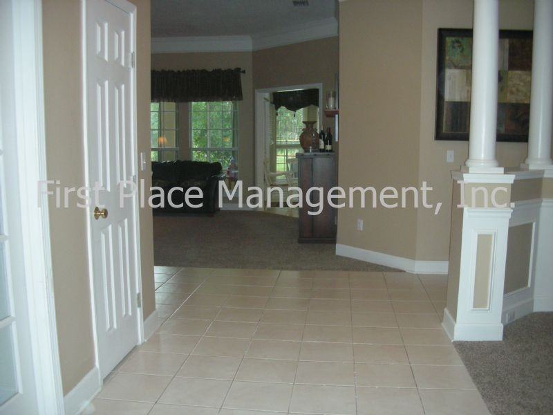 12488 Highview Dr - Photo 3 of 15