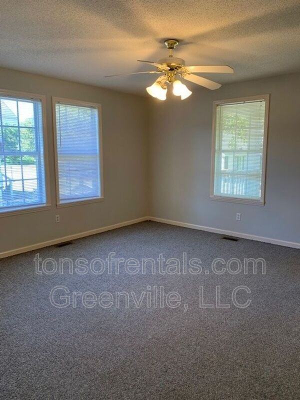 208 Church St - Photo 2 of 14