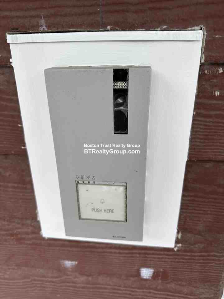 154 Thornton St - Photo 2 of 24