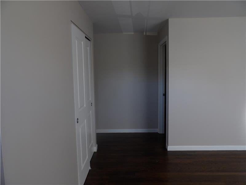 122 Tracy Ln - Photo 3 of 24